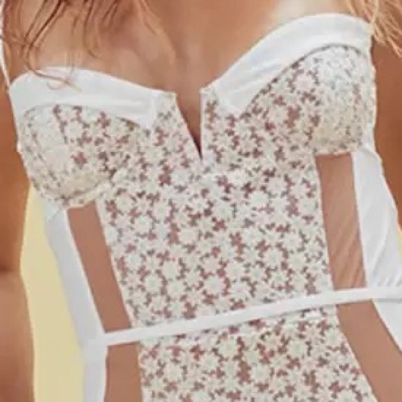 Monaco Vintage Bohemian Gold Fleck Floral Bikini - Picture 3 of 6